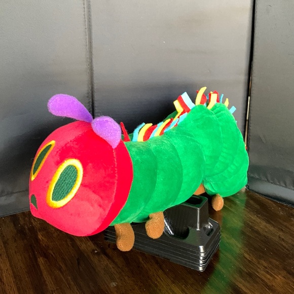 Kohl's Toys Eric Carl Hungry Caterpillar Plush Stuffed Animal 4